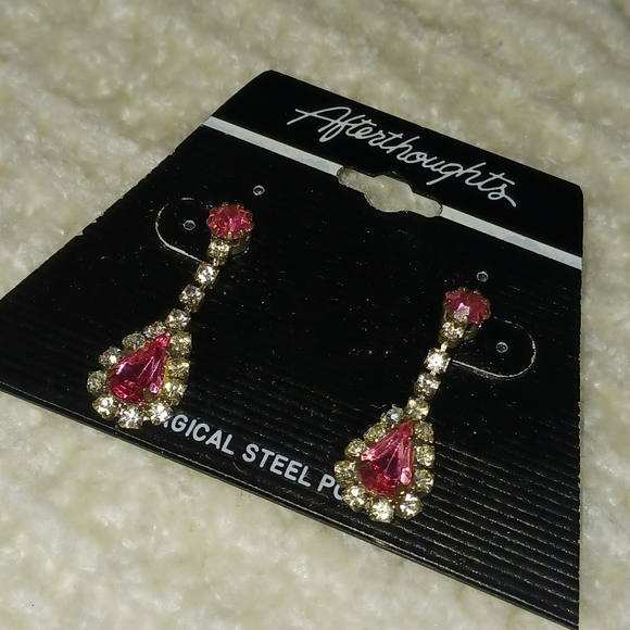 NWT! VINTAGE "AfterThoughts" Earrings - Picture 3 of 9